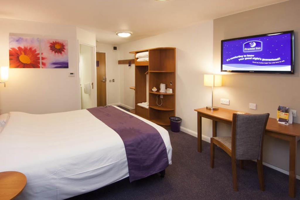 Premier Inn Derry / Londonderry Exterior foto